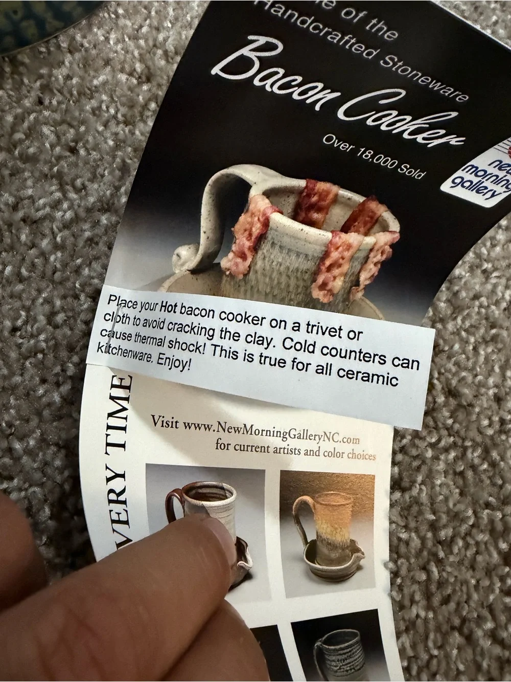 New Morning Gallery Collection Handcrafted Stoneware Microwaveable Bacon Cooker